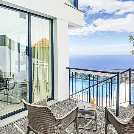 Villa Monte White House *