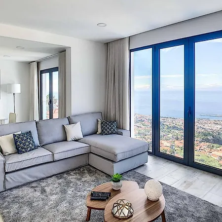 Villa Monte White House